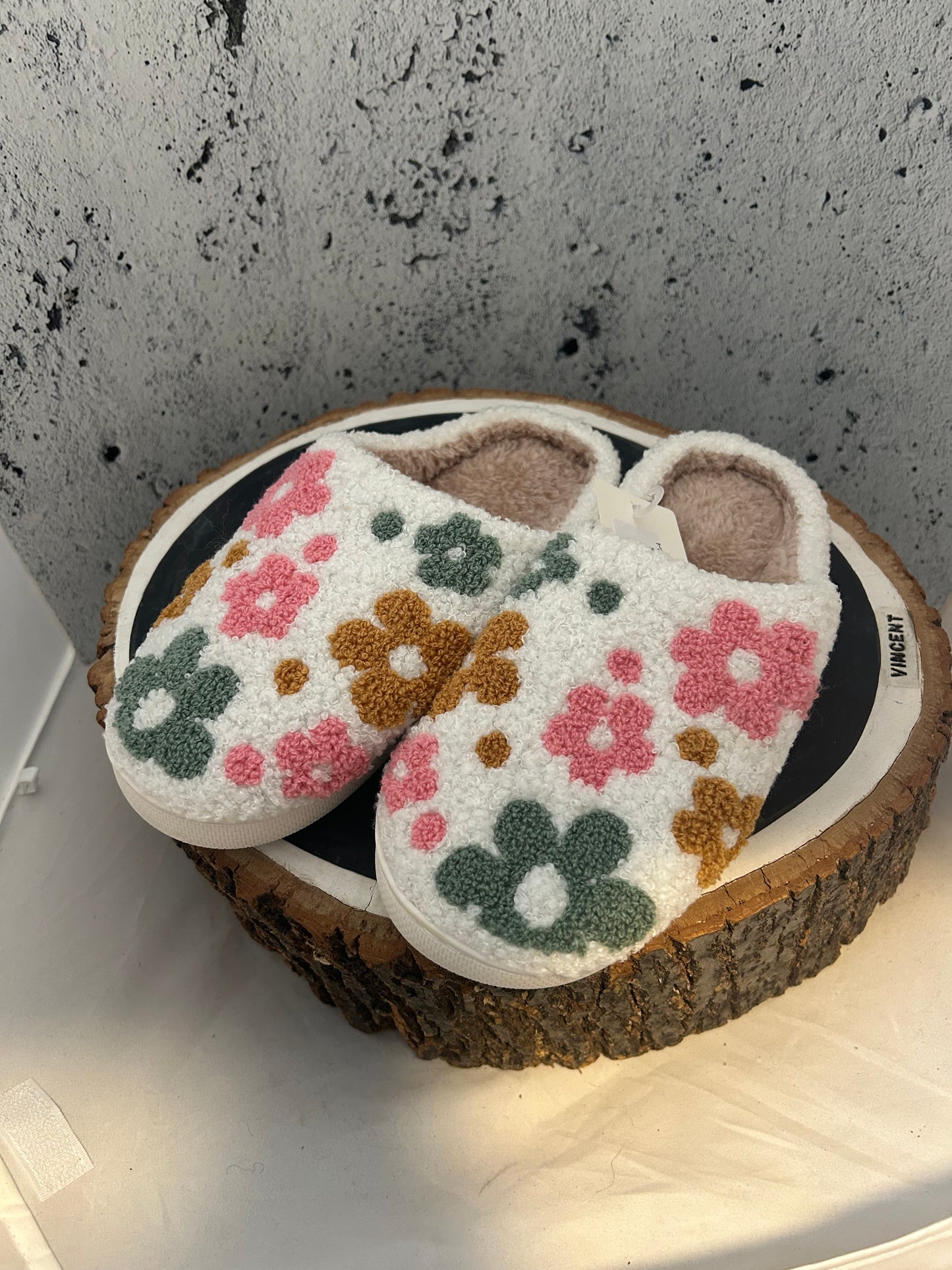 Pantoufle fleurs 5-6