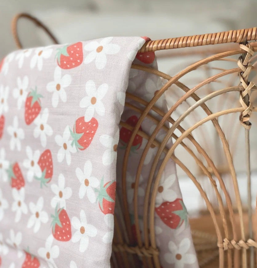 Doudou mousseline  | fraise